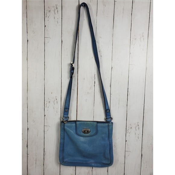 Fossil Vintage Crossbody Leather Bag Blue With zip and turning lock - Picture 1 of 16